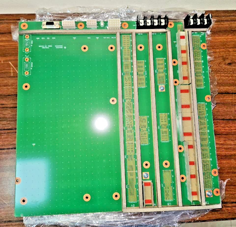 Toshiba Aplio 300 / 500 Ultrasound Backplane Motherboard PM30-39262 YWA4000 BP R
