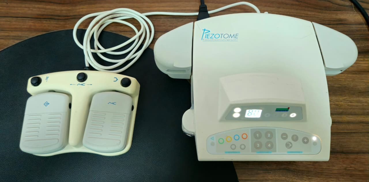 SATELEC Piezotome Bone Surgery Unit w/ Footswitch Tested Working Dental Surgery